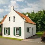 Comfortable Holiday Home, 700 M From The Beach