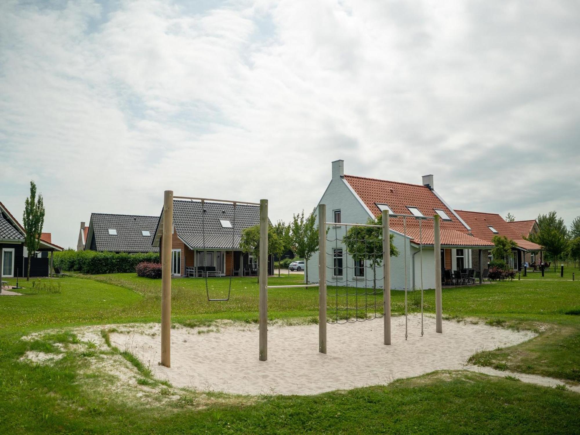 Vakantiehuis Comfortable Home, 700 M From The *